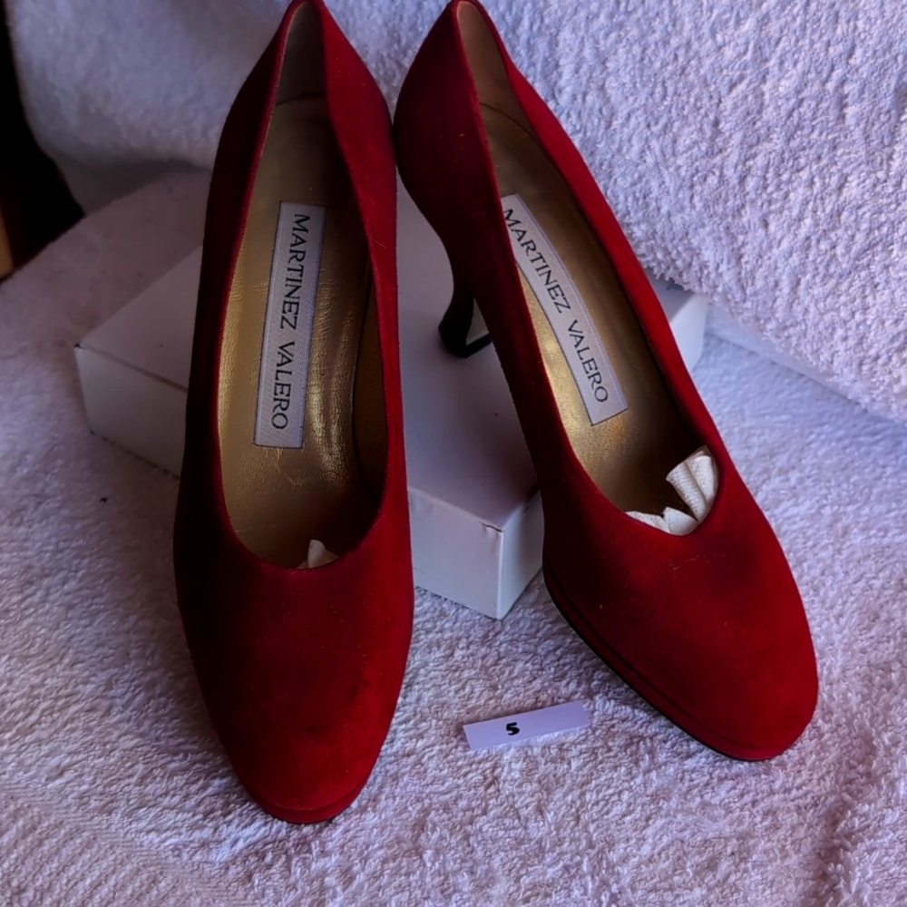 Martinez Valero Classic , High Heeled ,Pumps